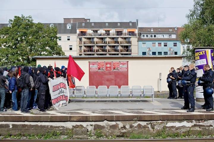 Blockade des Barmer Bahnhofs. (Quelle: http://ifuriosi.org)